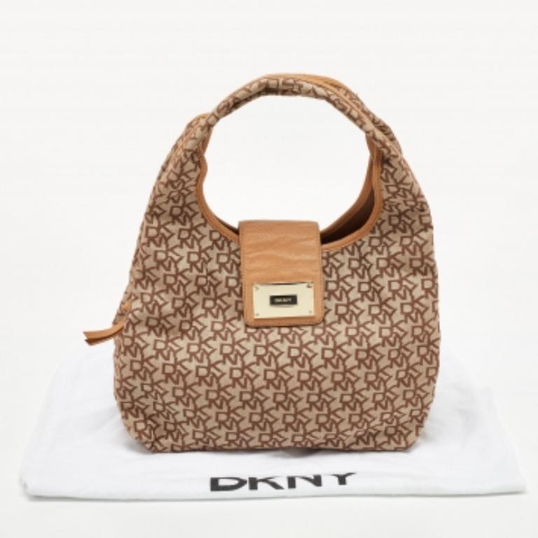 DKNY Beige Firma in Fabrice e Pelle Townes Hobo in vendita 3