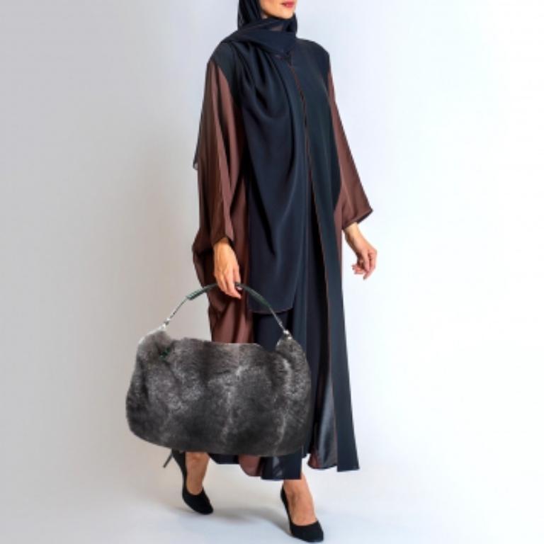 Gianfranco Ferre Negro/Verde Hobo de piel de conejo, cocodrilo y cuero con cremallera en Bueno estado para la venta en Dubai, Al Qouz 2