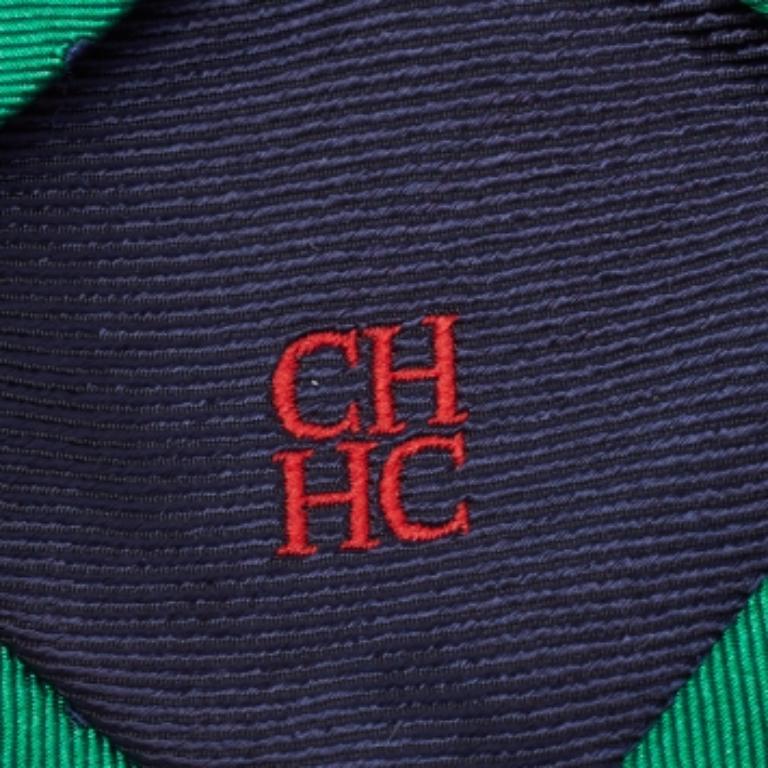 CH Corbata de seda de lunares verdes Carolina Herrera en Excelente estado para la venta en Dubai, Al Qouz 2