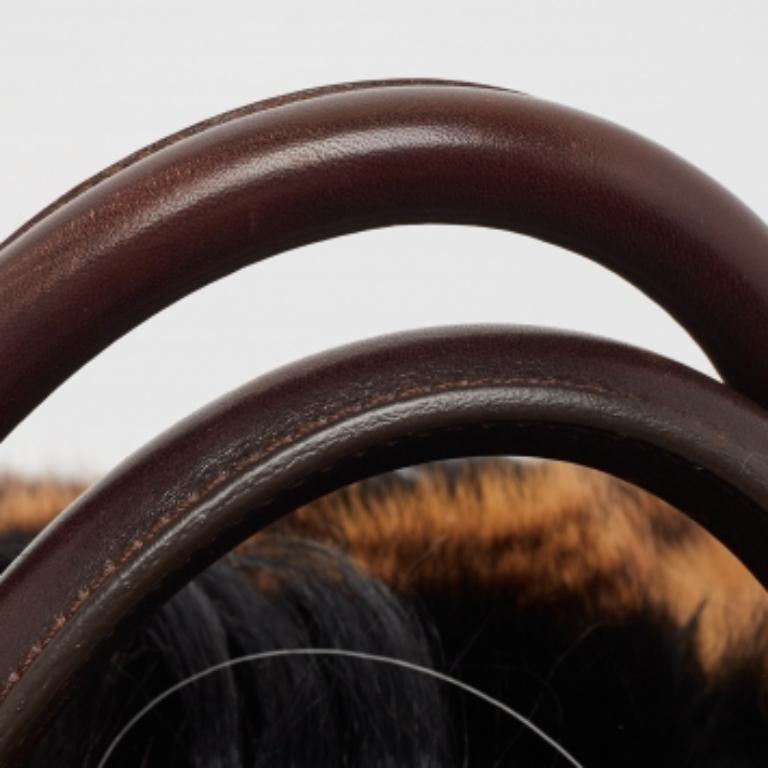 Gianfranco Ferre Cartera Marrón/Negra con Encanto de Piel en venta 5
