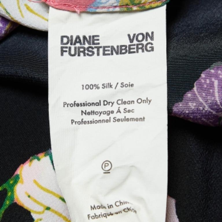 Diane von Furstenberg Blusa de seda estampada multicolor M en Bueno estado para la venta en Dubai, Al Qouz 2