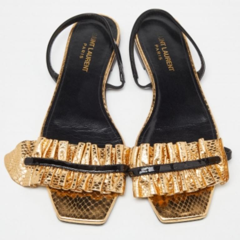 Saint Laurent Gold Python Embossed Leather Edie Slingback Flat Sandals Size 39 In Good Condition For Sale In Dubai, Al Qouz 2