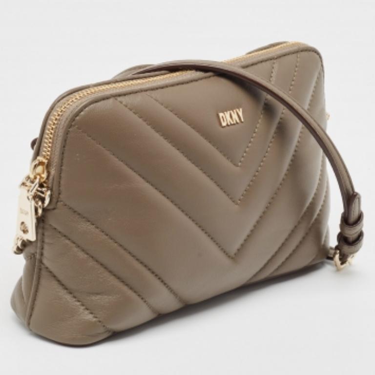 Dkny Borsa a tracolla Madison Dome in pelle Chevron verde oliva in vendita 3