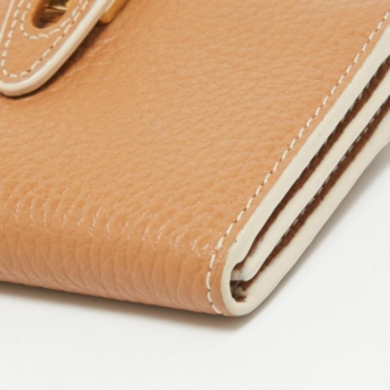 Furla Hellbraun Leder Klappe Kompakt Brieftasche im Angebot 2
