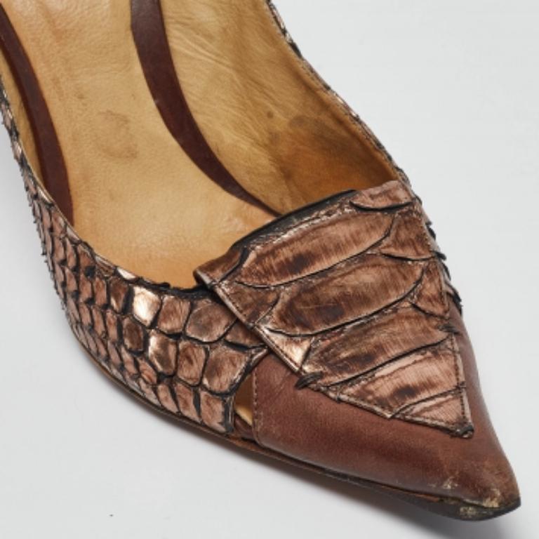 Women's Chloe Metallic Python Leather Pointed Toe Pumps Size 40 For Sale