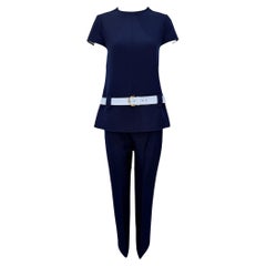 Courrèges Mod Marineblauer Wollhosenanzug mit weißem Lackgürtel, 1960er Jahre