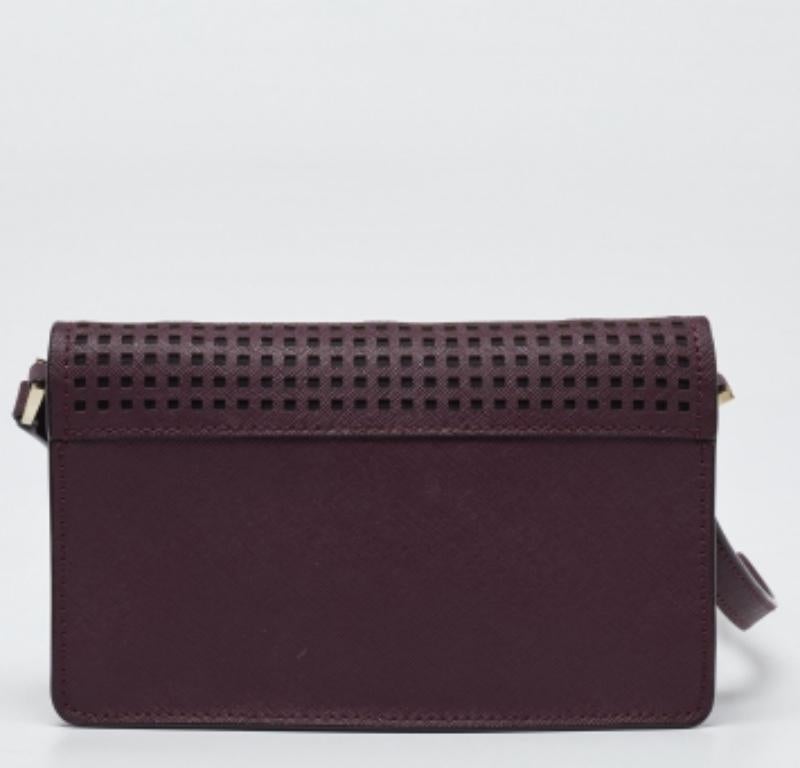 Nero Kate Spade - Borsa a tracolla con patta in pelle borgogna in vendita