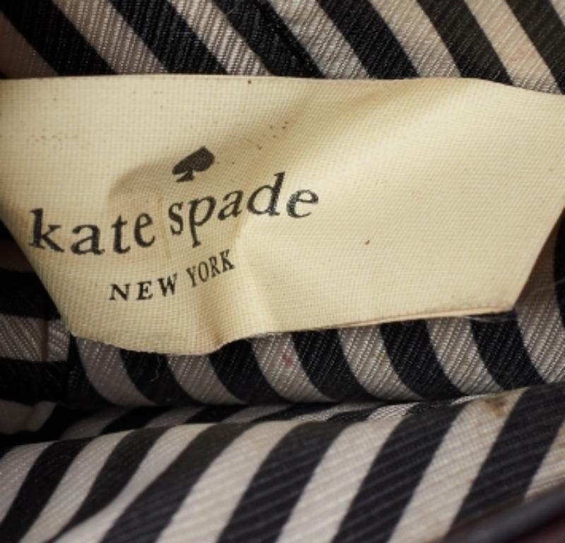 Kate Spade - Borsa a tracolla con patta in pelle borgogna in vendita 1
