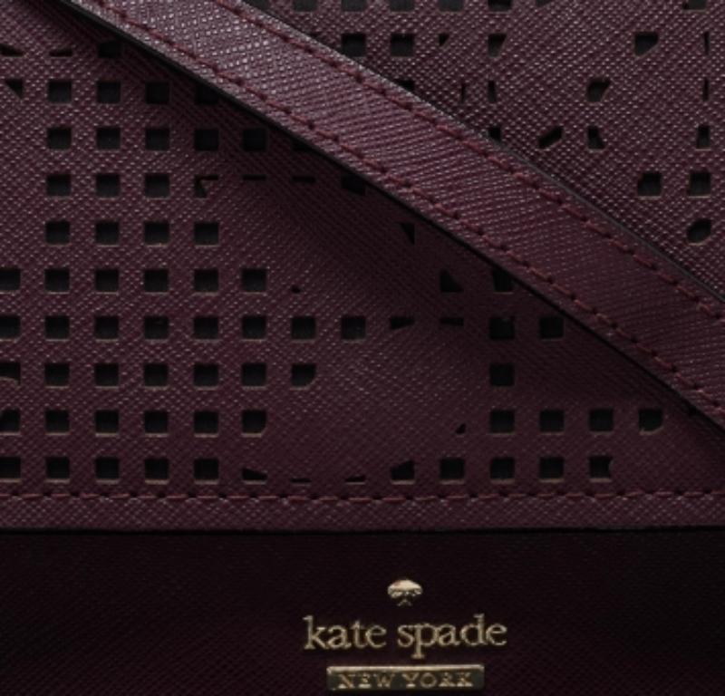 Kate Spade - Borsa a tracolla con patta in pelle borgogna in vendita 4