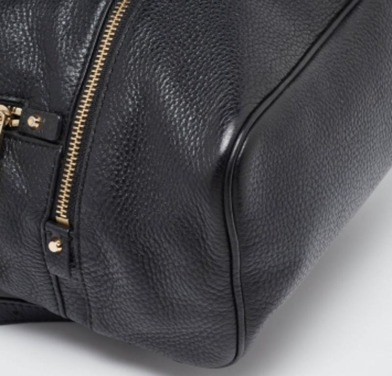 Michael Kors Zaino piccolo Rhea in pelle nera In condizioni discrete in vendita a Dubai, Al Qouz 2
