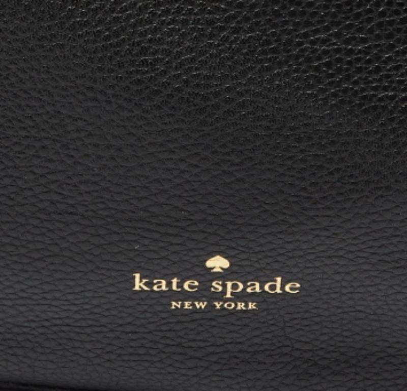Kate Spade Borsa a spalla con zip in pelle nera in vendita 4