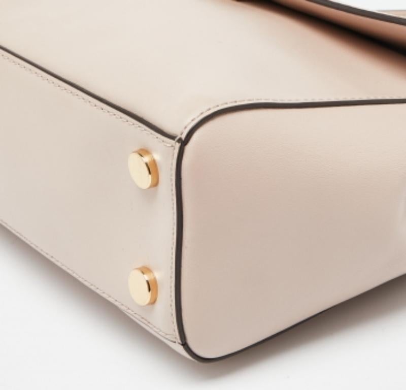 Michael Kors Borsa piccola Ava in pelle rosa con manico superiore in vendita 1