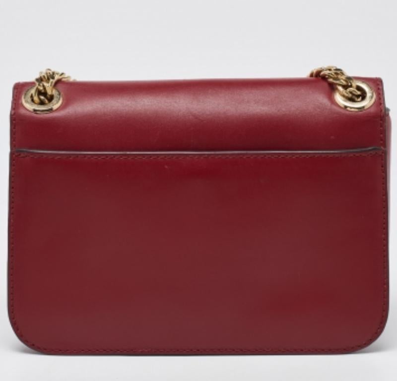 Marrone Borsa a tracolla Michael Kors in pelle rossa Sloan in vendita