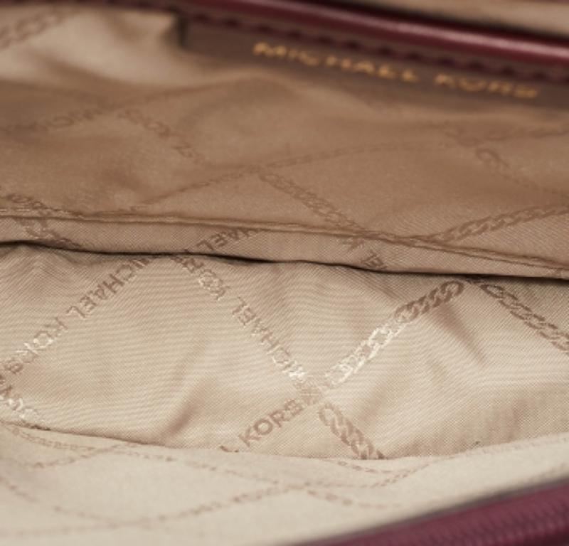 Michael Kors Burgundy Signature Coates Canvas Medium Johara Borsa a manico superiore in vendita 2