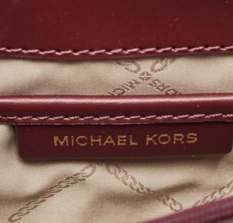 Michael Kors Burgundy Signature Coates Canvas Medium Johara Borsa a manico superiore in vendita 3
