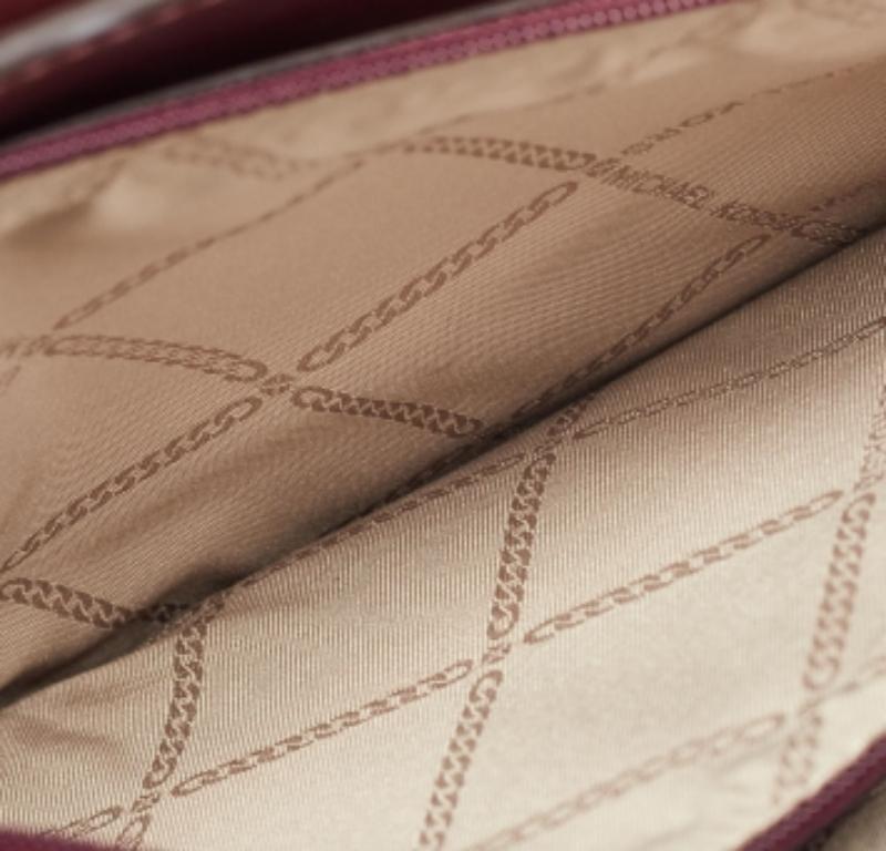 Michael Kors Burgundy Signature Coates Canvas Medium Johara Borsa a manico superiore in vendita 5