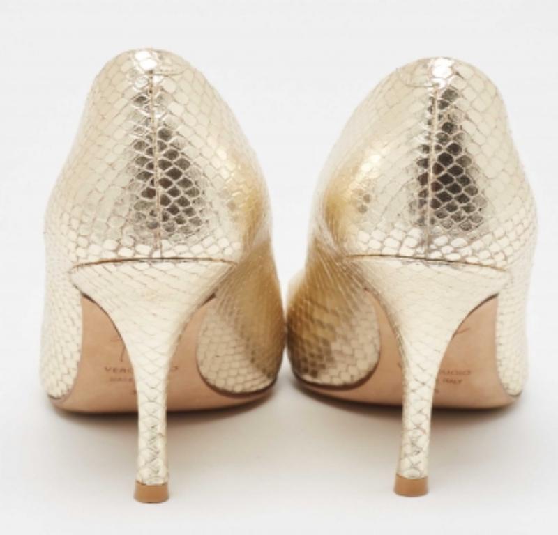 Giuseppe Zanotti Escarpins Lucrezia en cuir gaufré doré Taille 35 Pour femmes en vente