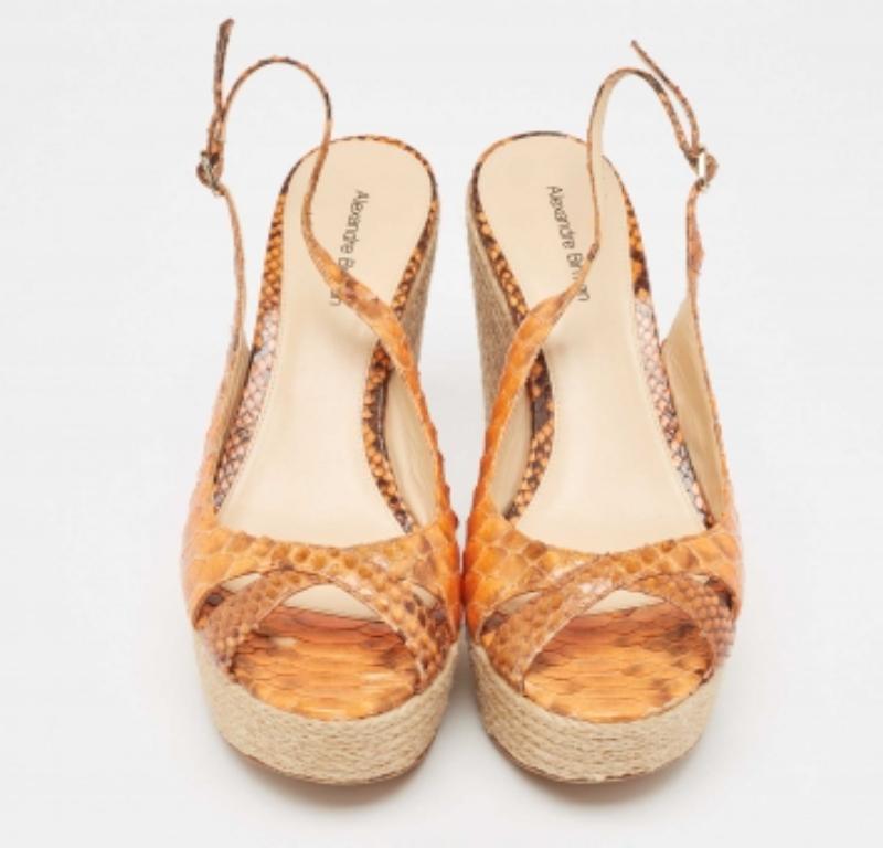 Alexandre Birman Orange Python Espadrille Slingback Sandals Size 39.5 In Good Condition For Sale In Dubai, Al Qouz 2