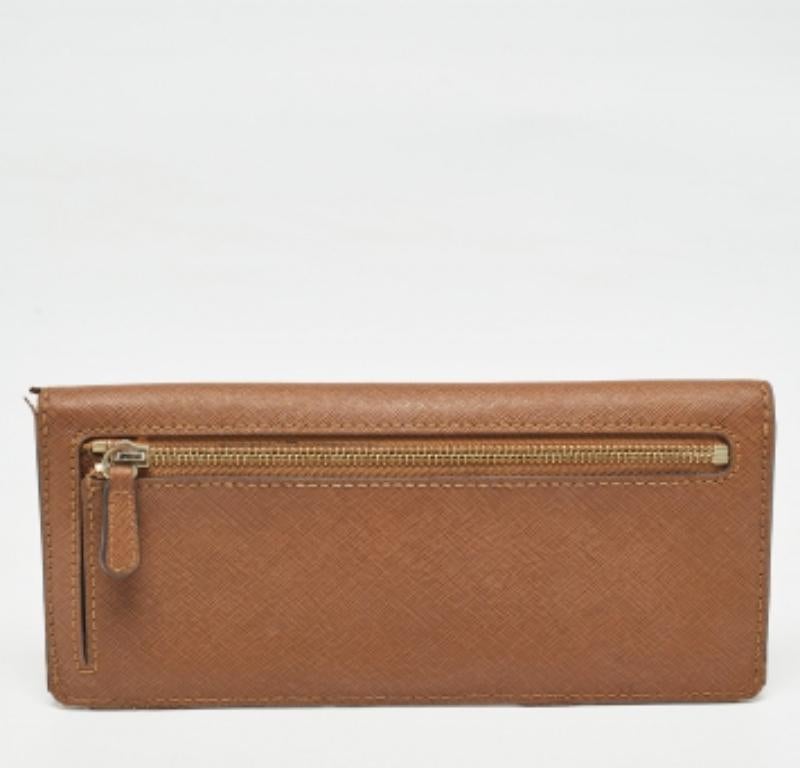 Portafoglio continentale in pelle marrone Michael Kors in vendita 2