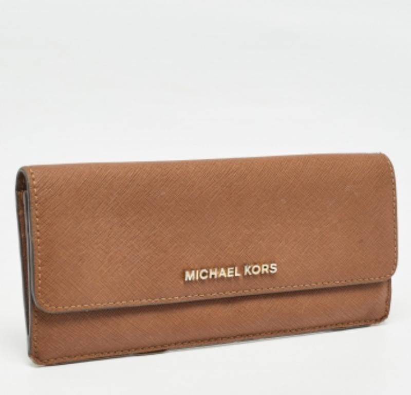 Portafoglio continentale in pelle marrone Michael Kors in vendita 3