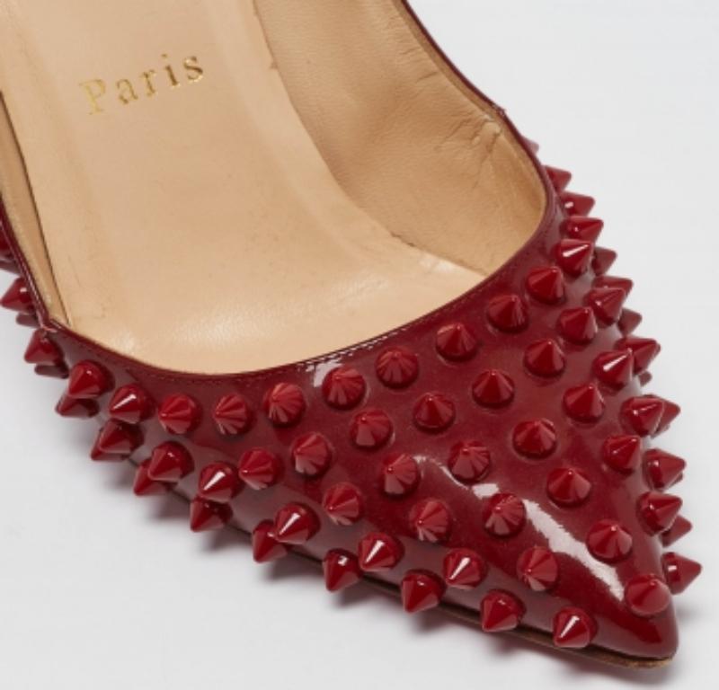 De las mujeres Christian Louboutin Bombas Pigalle de charol rojo oscuro tamaño 36 en venta