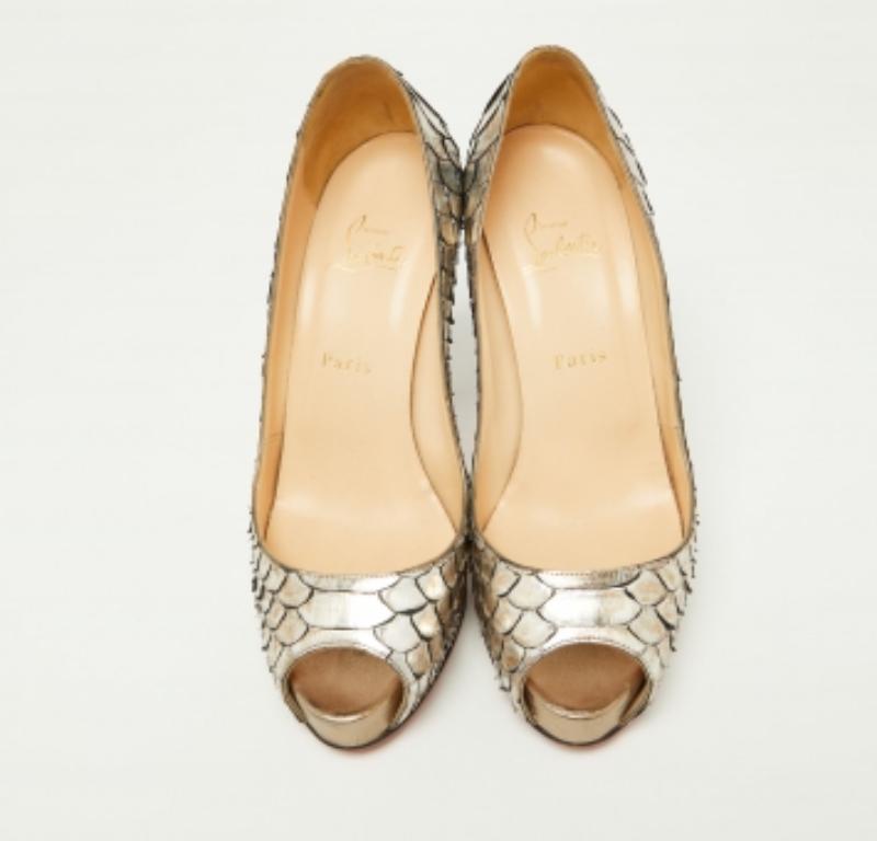 Christian Louboutin Metallisch Zweifarbig Python Sehr Prive Peep Toe Pumps Größe 40 im Angebot 4