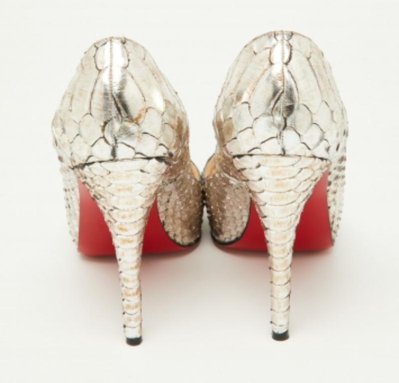 Christian Louboutin Metallisch Zweifarbig Python Sehr Prive Peep Toe Pumps Größe 40 im Angebot 5