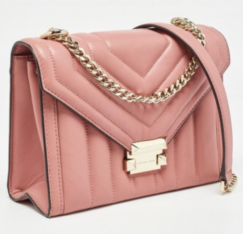 Beige Michael Kors Borsa a tracolla grande in pelle trapuntata rosa Whitney in vendita