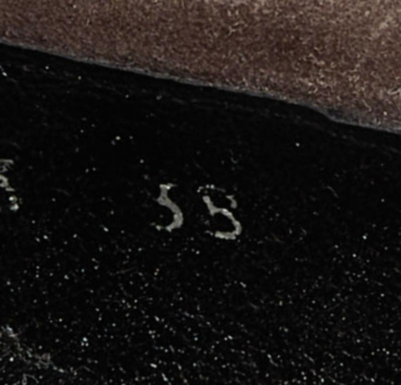 Stuart Weitzman Marrone/Nero con stampa leopardata a punta di stivali taglia 38 in vendita 5