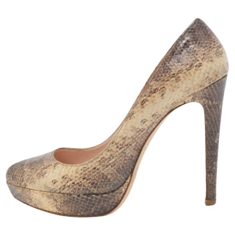 Miu Miu Cream/Brown Snakeskin Embossed Leather Platform Pumps Size 37 For Sale