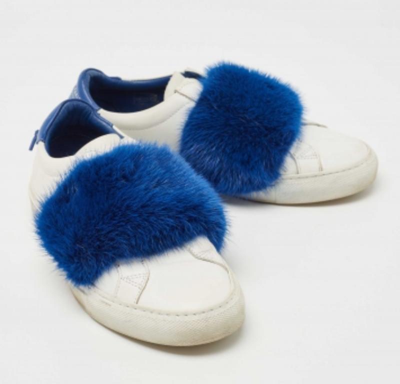 Top basso in pelle bianca e pelliccia di visone di Givenchy  Scarpe da ginnastica taglia 36.5 In condizioni buone in vendita a Dubai, Al Qouz 2