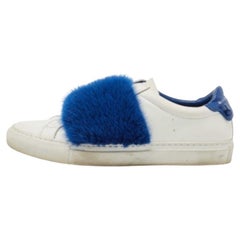 Top basso in pelle bianca e pelliccia di visone di Givenchy  Scarpe da ginnastica taglia 36.5