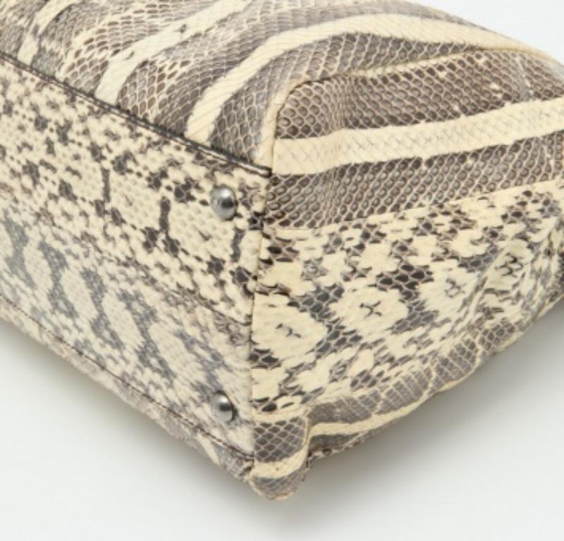 Fendi Beige/Black Python Leather Large Peekaboo Top Handle Bag For Sale 2