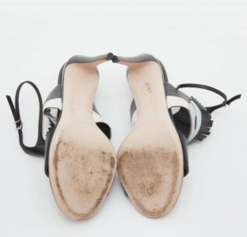 Fendi - Sandales à lanières en cuir tricolore et lézard gaufré avec œil de monstre - Taille 39 Bon état - En vente à Dubai, Al Qouz 2