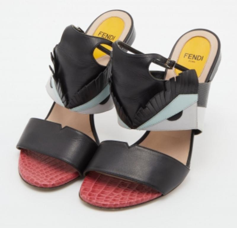 Fendi - Sandales à lanières en cuir tricolore et lézard gaufré avec œil de monstre - Taille 39 en vente 4