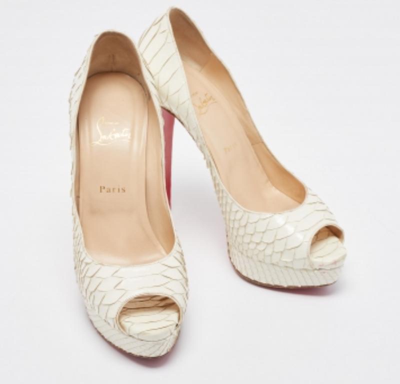 Christian Louboutin White Python Lady Peep Pumps Size 41 In Good Condition For Sale In Dubai, Al Qouz 2