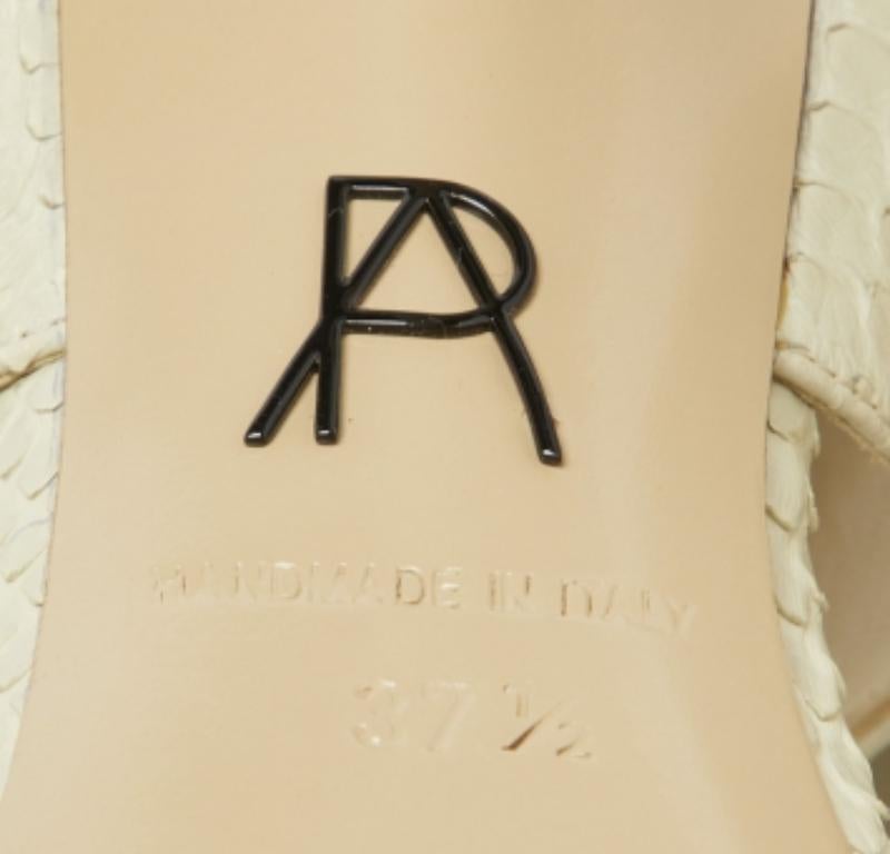 Paul Andrew Cream Snakeskin Cut Out Sandali Misura 37.5 in vendita 2