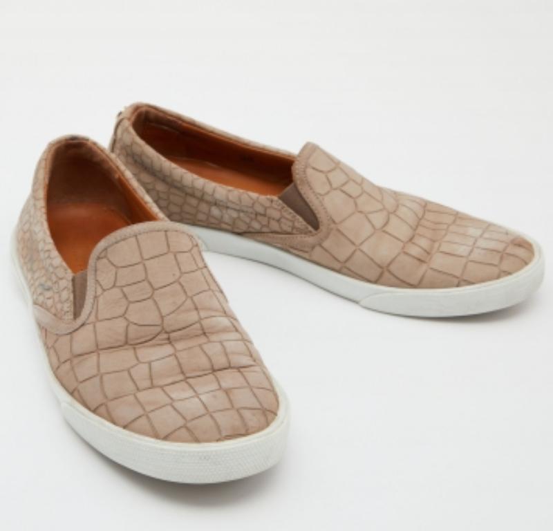 Donna Jimmy Choo Taupe Croc Embossed Leather Slip on Sneakers Taglia 36.5 in vendita