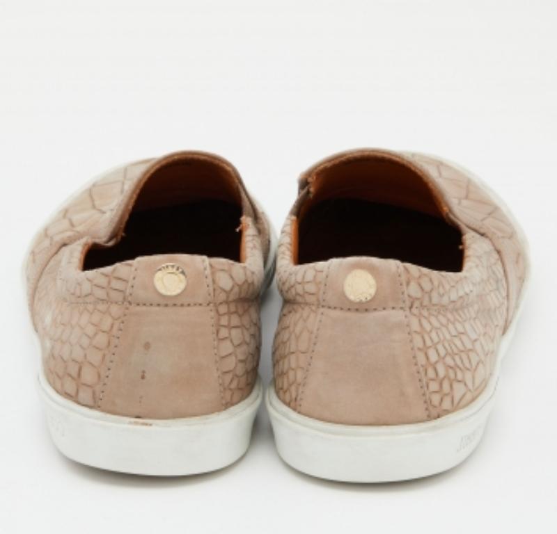 Jimmy Choo Taupe Croc Embossed Leather Slip on Sneakers Taglia 36.5 in vendita 1