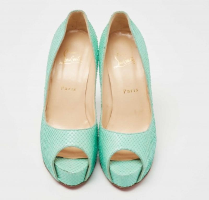 Christian Louboutin Turquoise Python Very Prive Pumps Size 38.5 For Sale 3