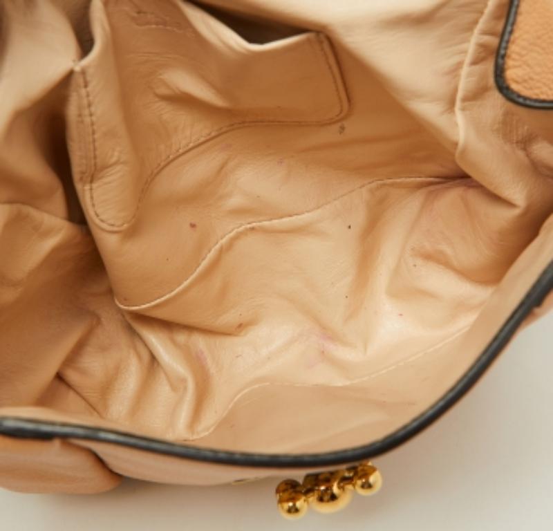 Chloe Beige Leder Kleine Elsie Umhängetasche im Angebot 6
