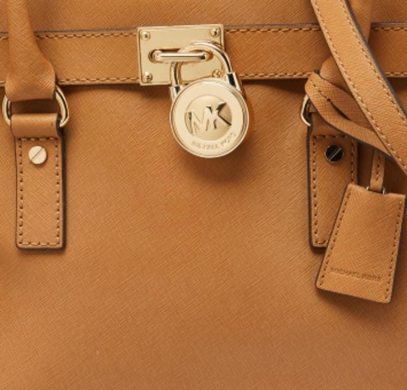 MICHAEL Michael Kors Beige Leder Ost/West Hamilton Tote im Angebot 4
