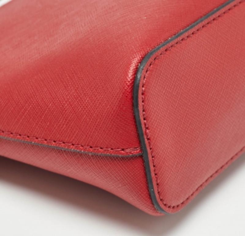 DKNY - Sac à bandoulière Bryant en cuir rouge Pour femmes en vente
