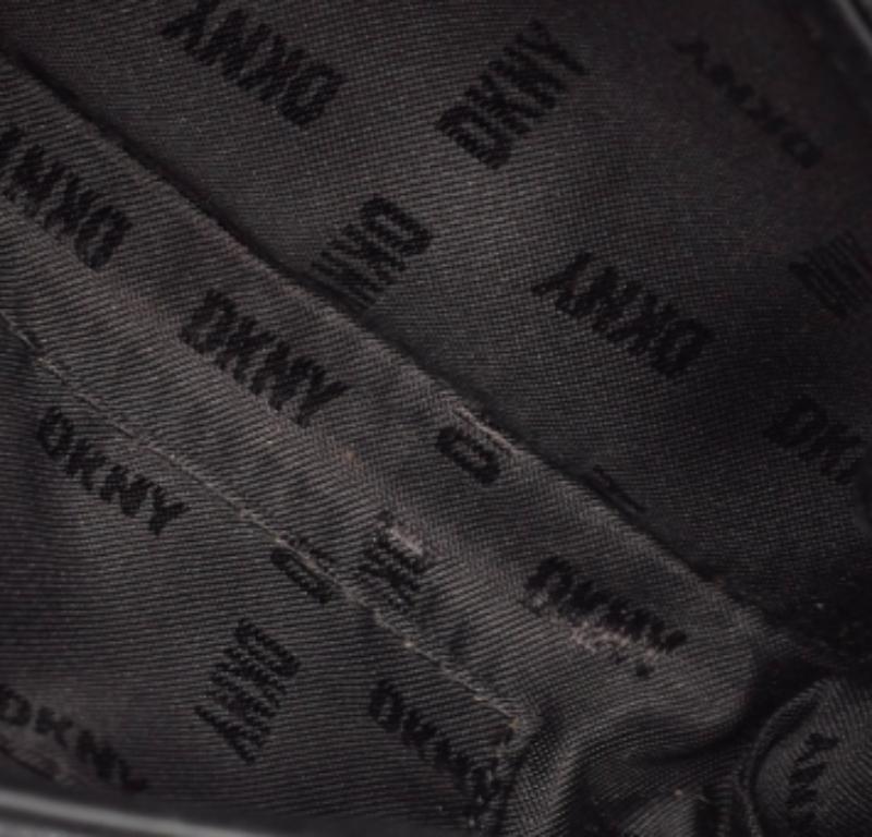 Nero Dkny Pochette a catena Willow in pelle trapuntata nera in vendita