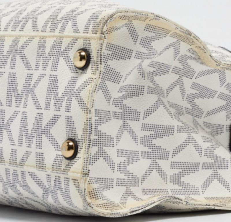 Michael Michael Kors Tote in tela rivestita bianca/blu, East West Hamilton in vendita 5