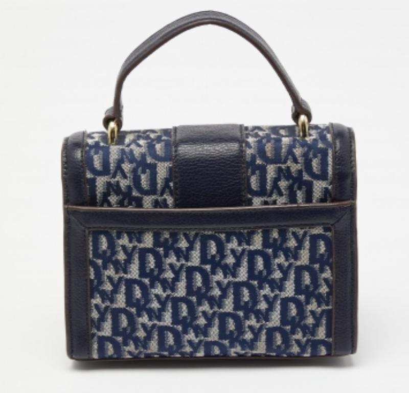 DKNY Borsa a manico superiore in tela e pelle firmata blu In condizioni discrete in vendita a Dubai, Al Qouz 2
