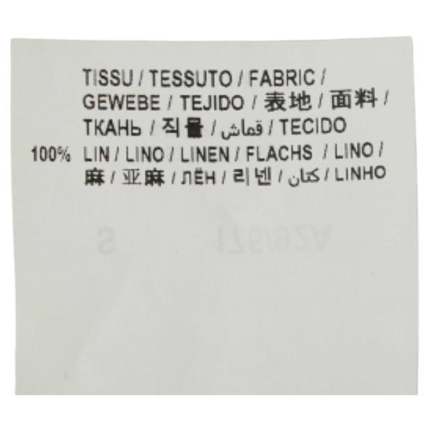 La cura sartoriale, i materiali di qualità e i tagli eleganti fanno di questo top firmato un pezzo da conservare! Il design è classico e facile da abbinare.