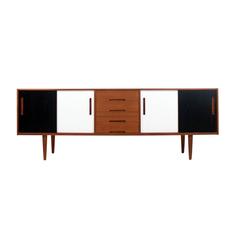 Nils Jonsson Teak Sideboard, Mod. Gigant Hugo Troeds Sweden, 1960s