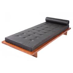 Brazilian Modern Daybed by Joaquim Tenreiro 5