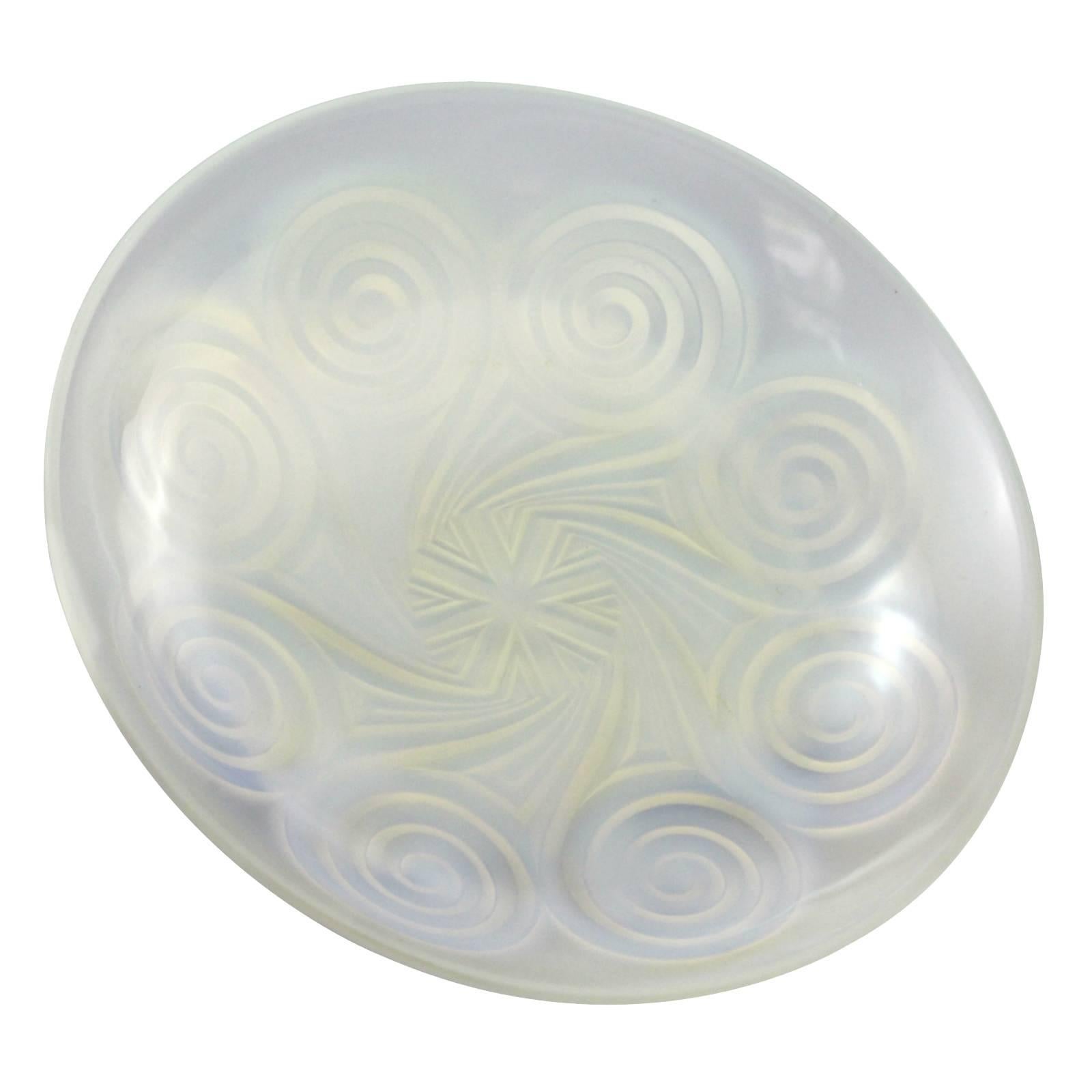 Large 20th Century Art Deco Opalescent Glass Bowl with Swirl Pattern by Etling For Sale